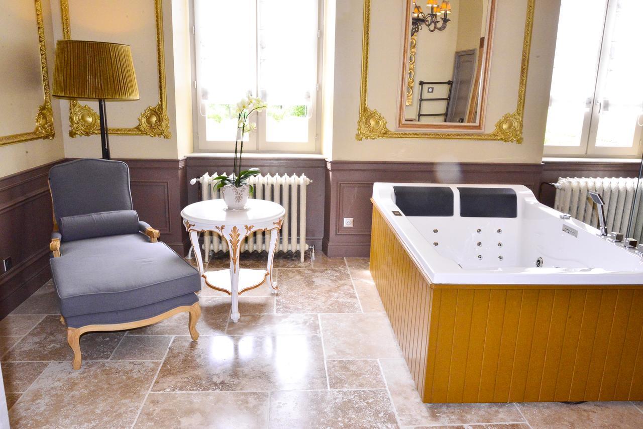 Ouches Chateau D'Origny, Chambres D'Hotes Et Restaurant Gastronomique المظهر الخارجي الصورة