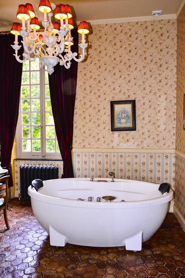 Ouches Chateau D'Origny, Chambres D'Hotes Et Restaurant Gastronomique المظهر الخارجي الصورة