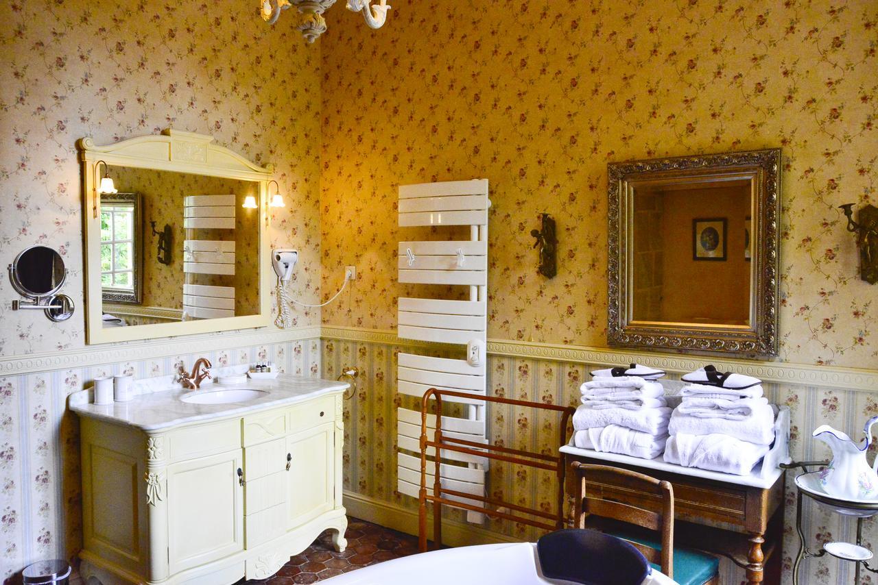 Ouches Chateau D'Origny, Chambres D'Hotes Et Restaurant Gastronomique المظهر الخارجي الصورة
